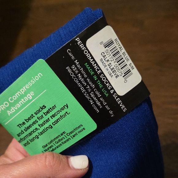 Pro Compression Women's Compression Sleeves - Picture 3 of 4